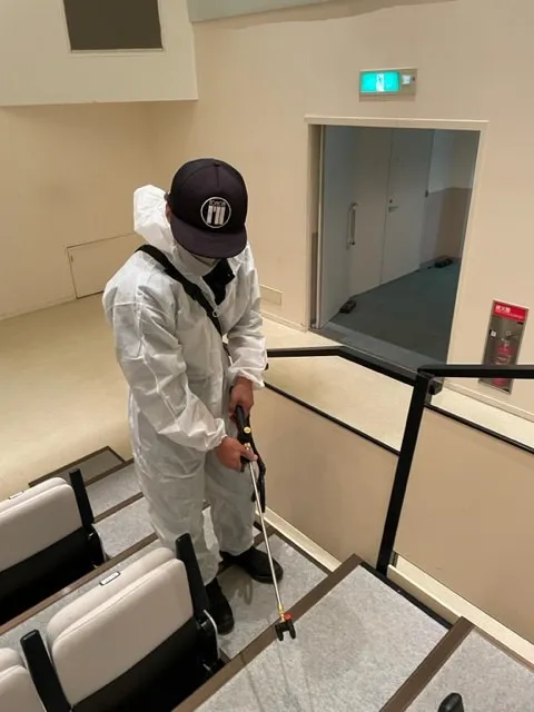 消臭作業